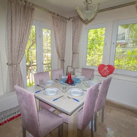 Kelebek Villa, Oezel Havuzlu, * 费特希耶
